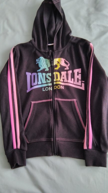  Lonsdale black hoody age 11-12  Cute black lonsdale hoody age 11-12 says age 13 but is more like 11-12